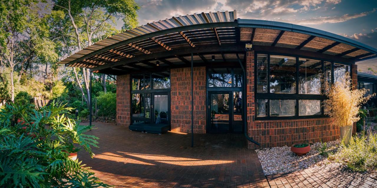 Waterfalls Boutique Hotel Pretoria-Noord Esterno foto